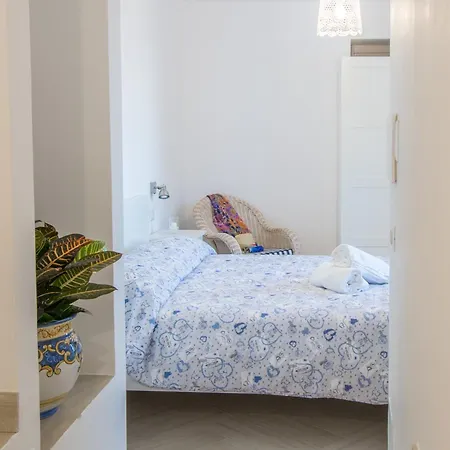 Mariagiovanna - Casa Giovanna Couette-café 4*