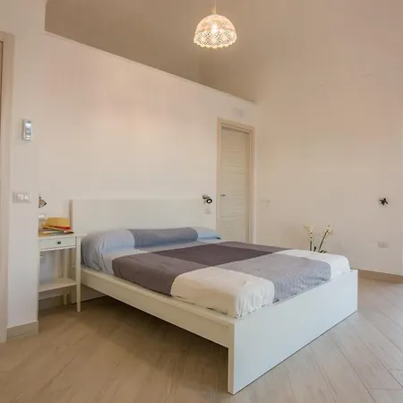 فندق مبيت وإفطار Mariagiovanna - Casa Giovanna 4*